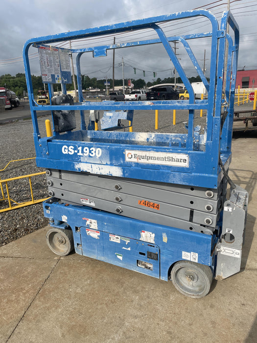 2020 Genie GS-1930 Fixed rails with chain entry gate - Pre A92.20