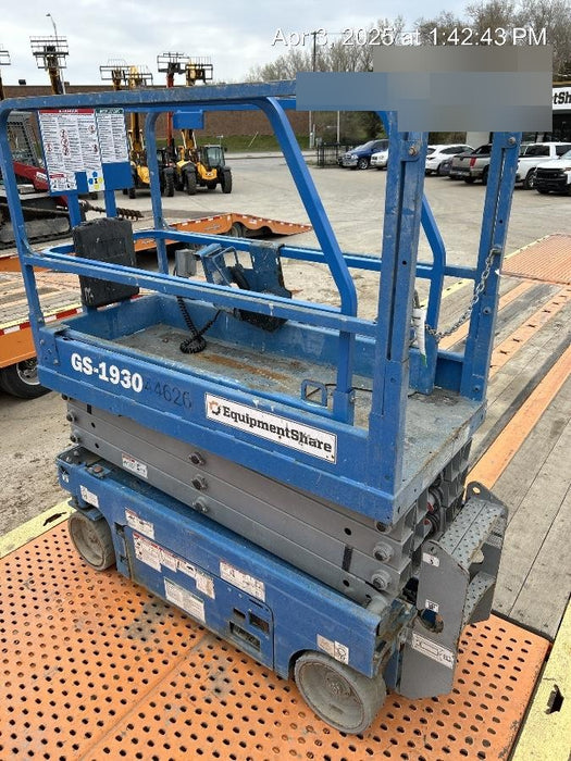 2019 Genie GS-1930 Fixed rails with chain Entry