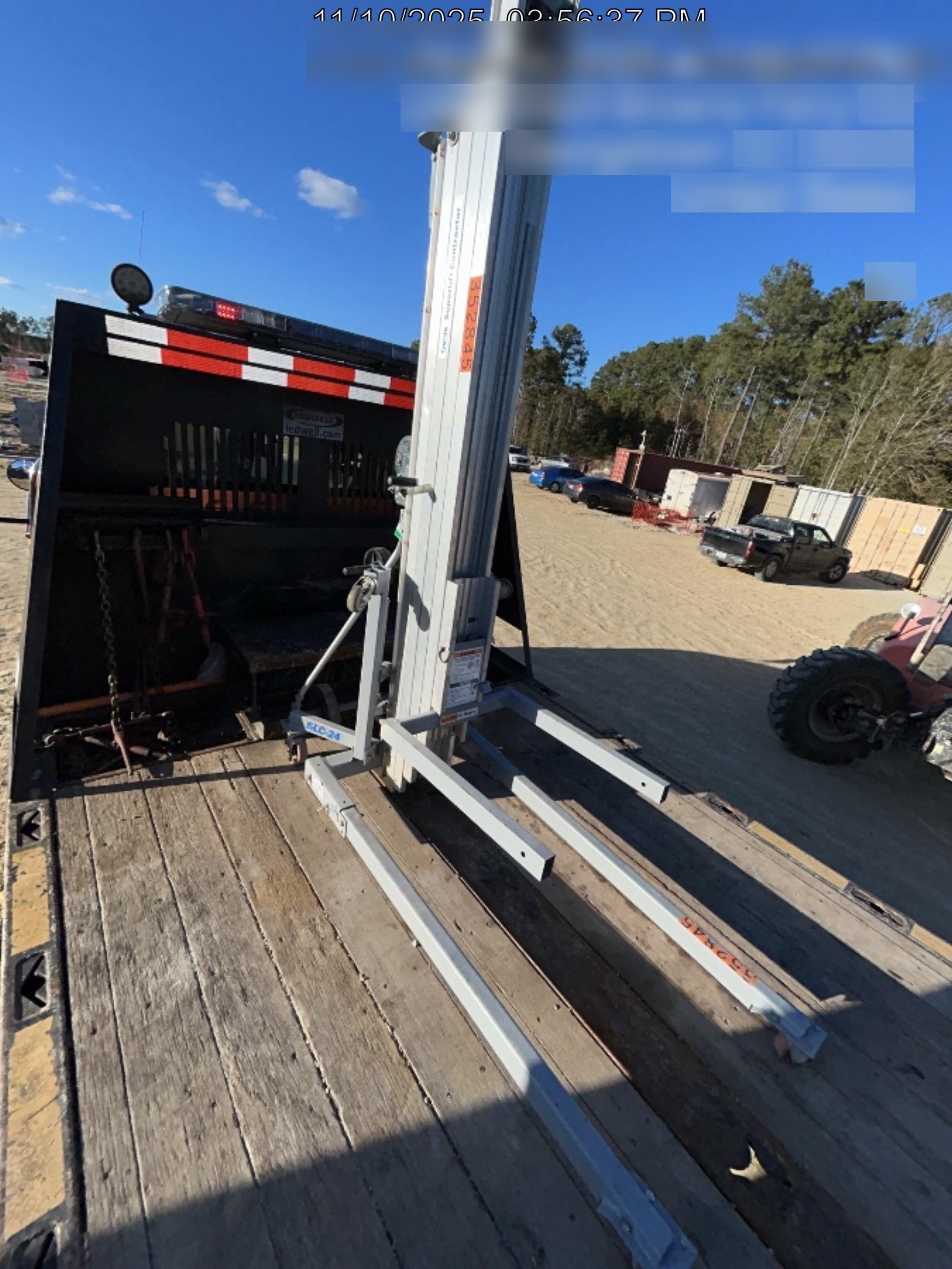 2023 GENIE SLC-24