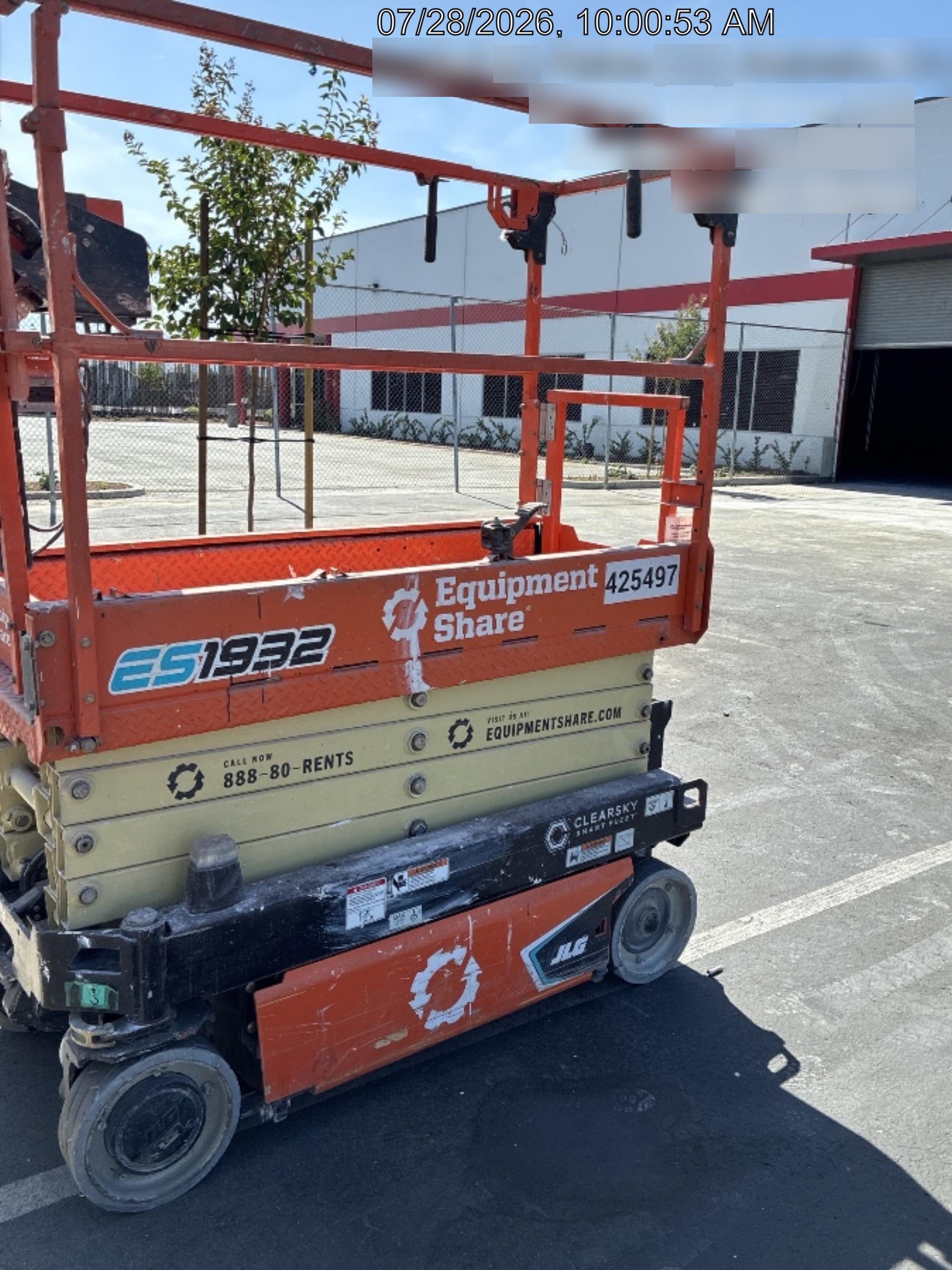 2024 JLG ES1932