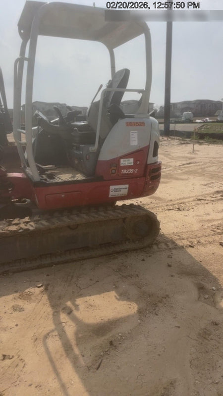 2021 TAKEUCHI TB235-2R