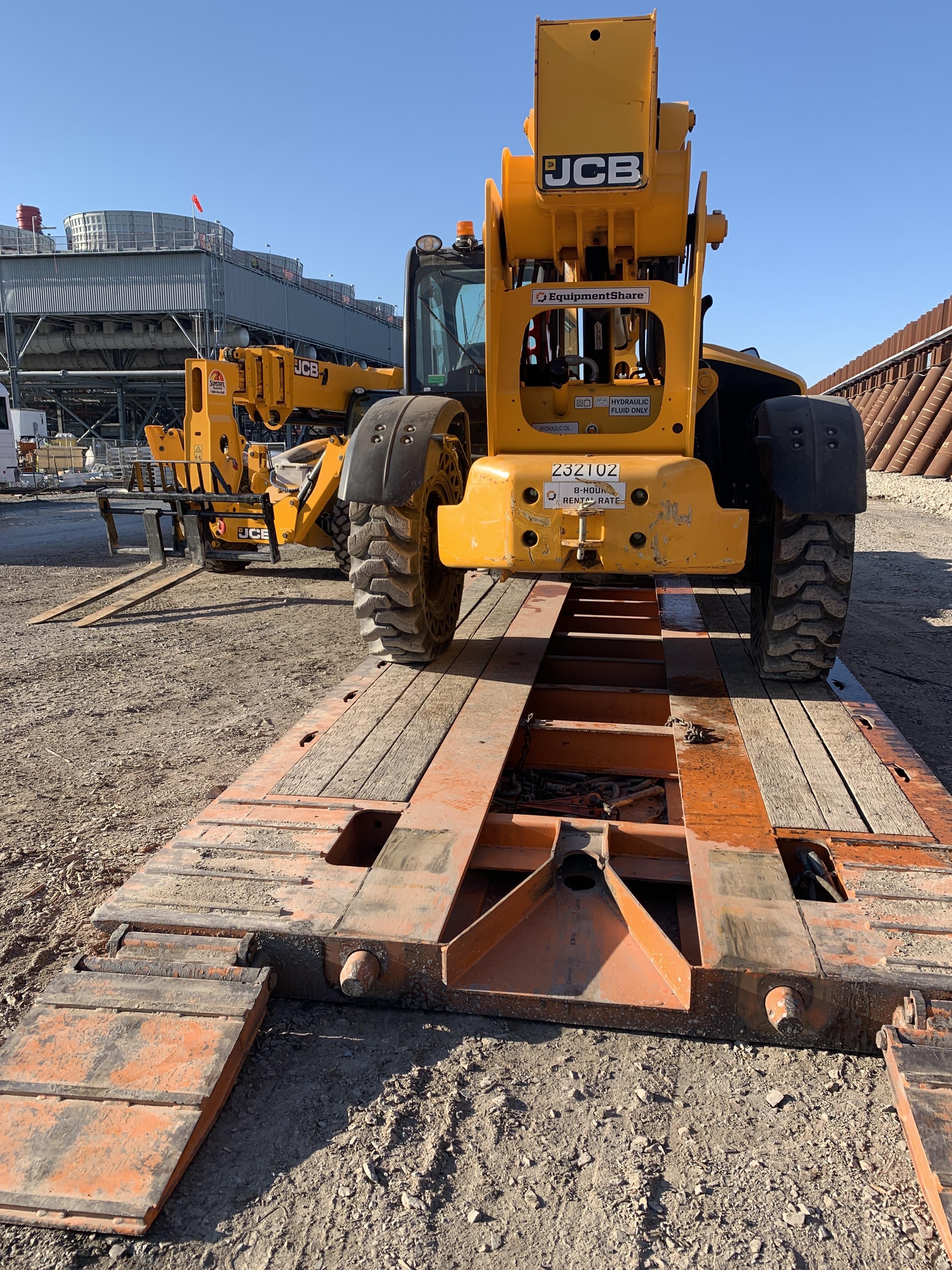 2022 JCB 510-56