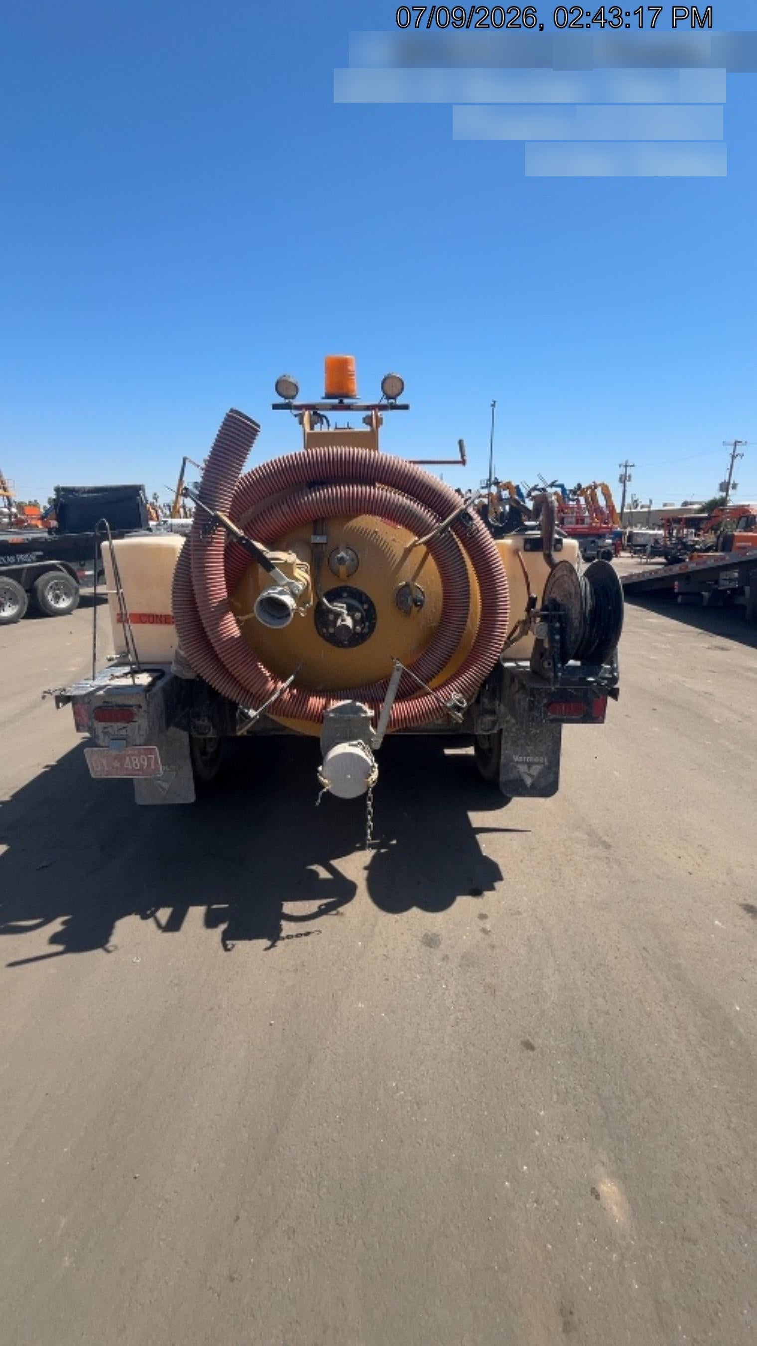 2023 Vac-Tron LP573XDT T4 Koehler Diesel Engine, 500 Gallon Debris Tank, x2 100 Gallon Water Tanks