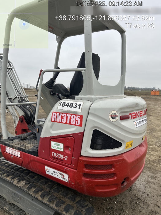 2021 TAKEUCHI TB235-2R