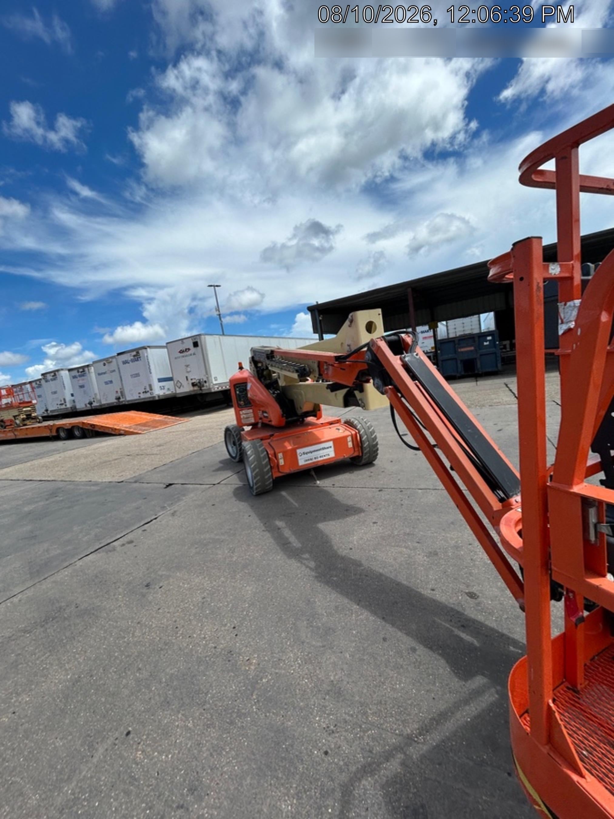 2021 JLG E450AJ
