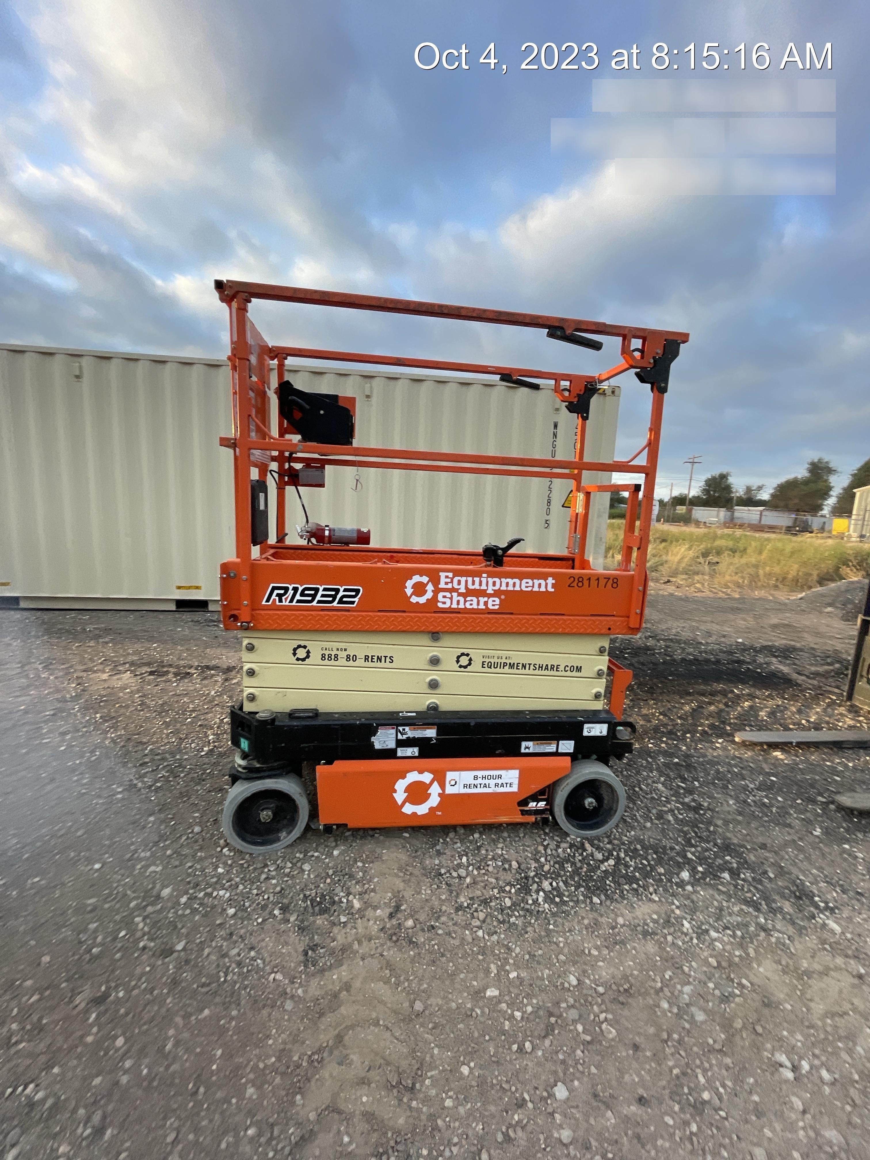 2022 JLG R1932