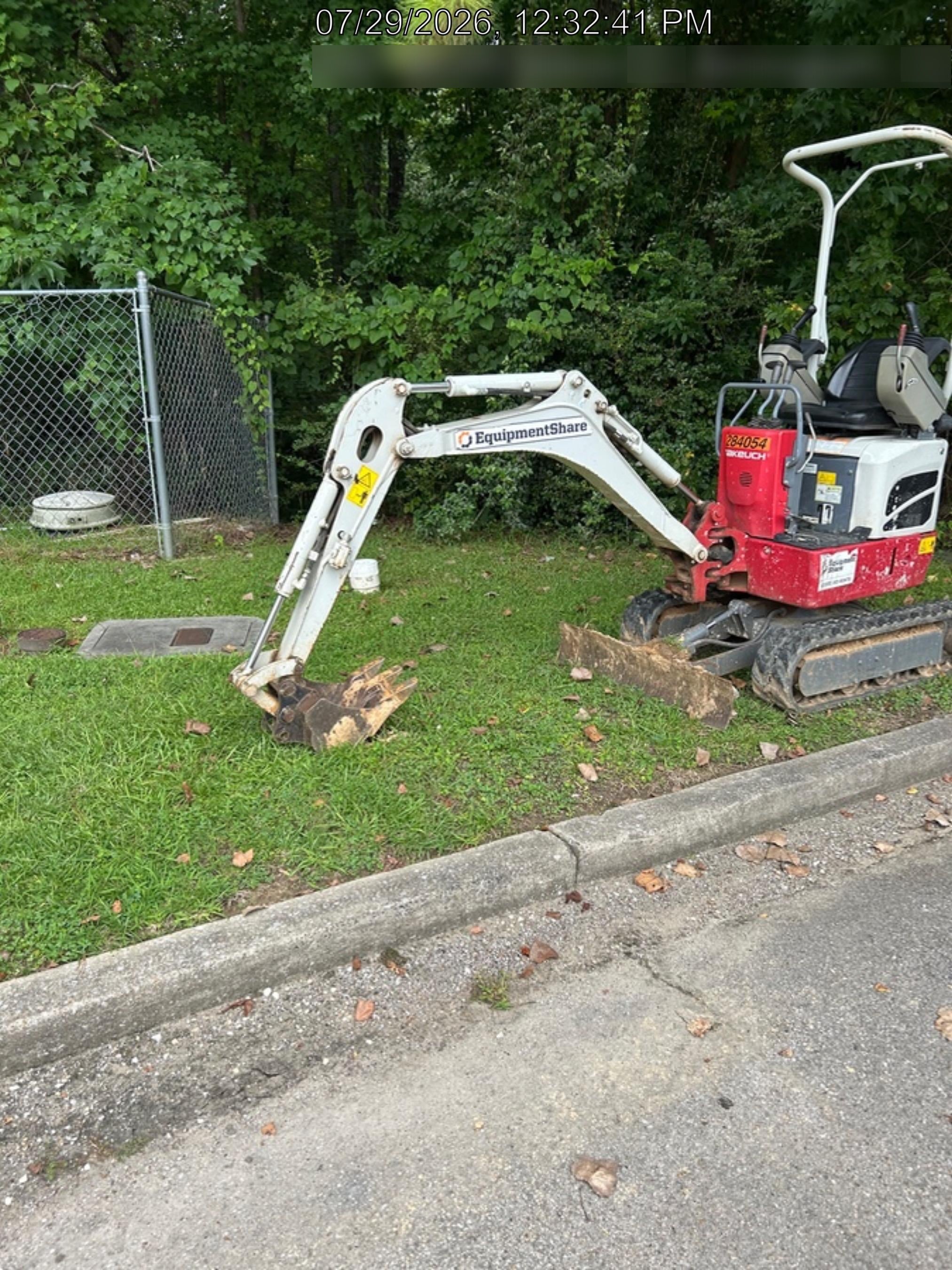 2022 TAKEUCHI TB210R