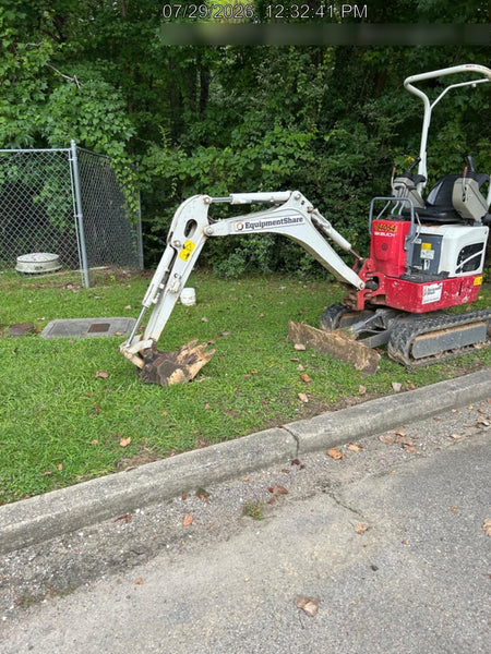 2022 TAKEUCHI TB210R