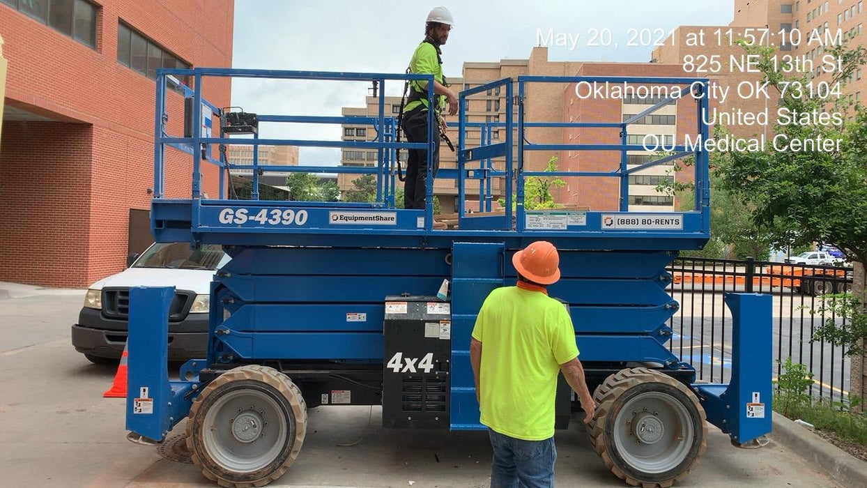 2020 GENIE GS-4390 RT