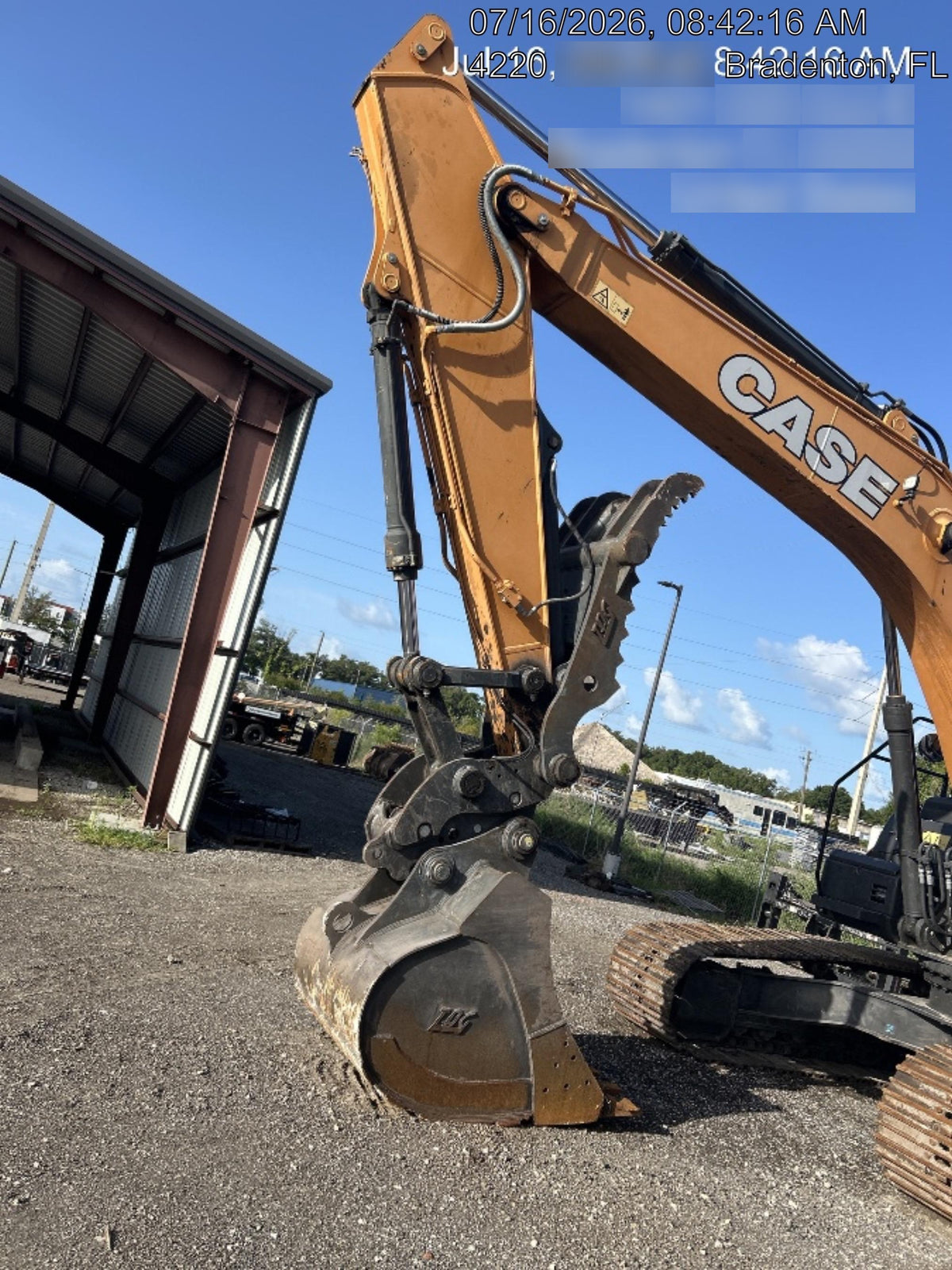 2023 CASE CX260E