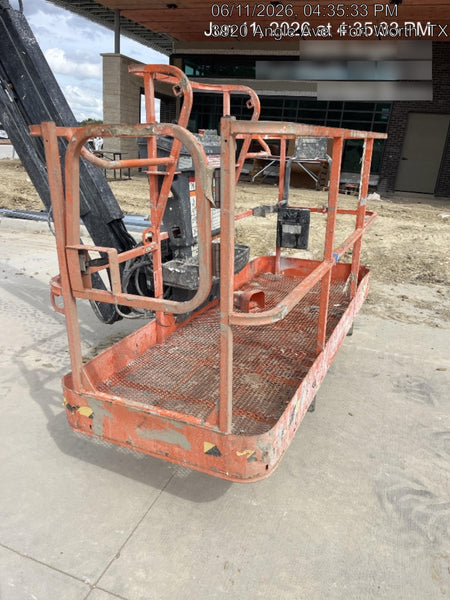 2023 JLG 660SJ