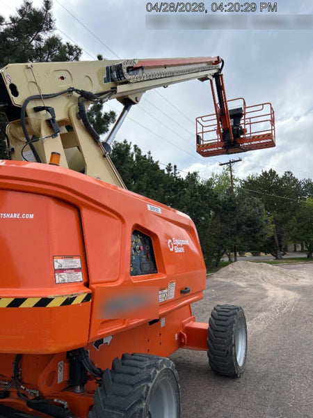 2023 JLG 660SJ