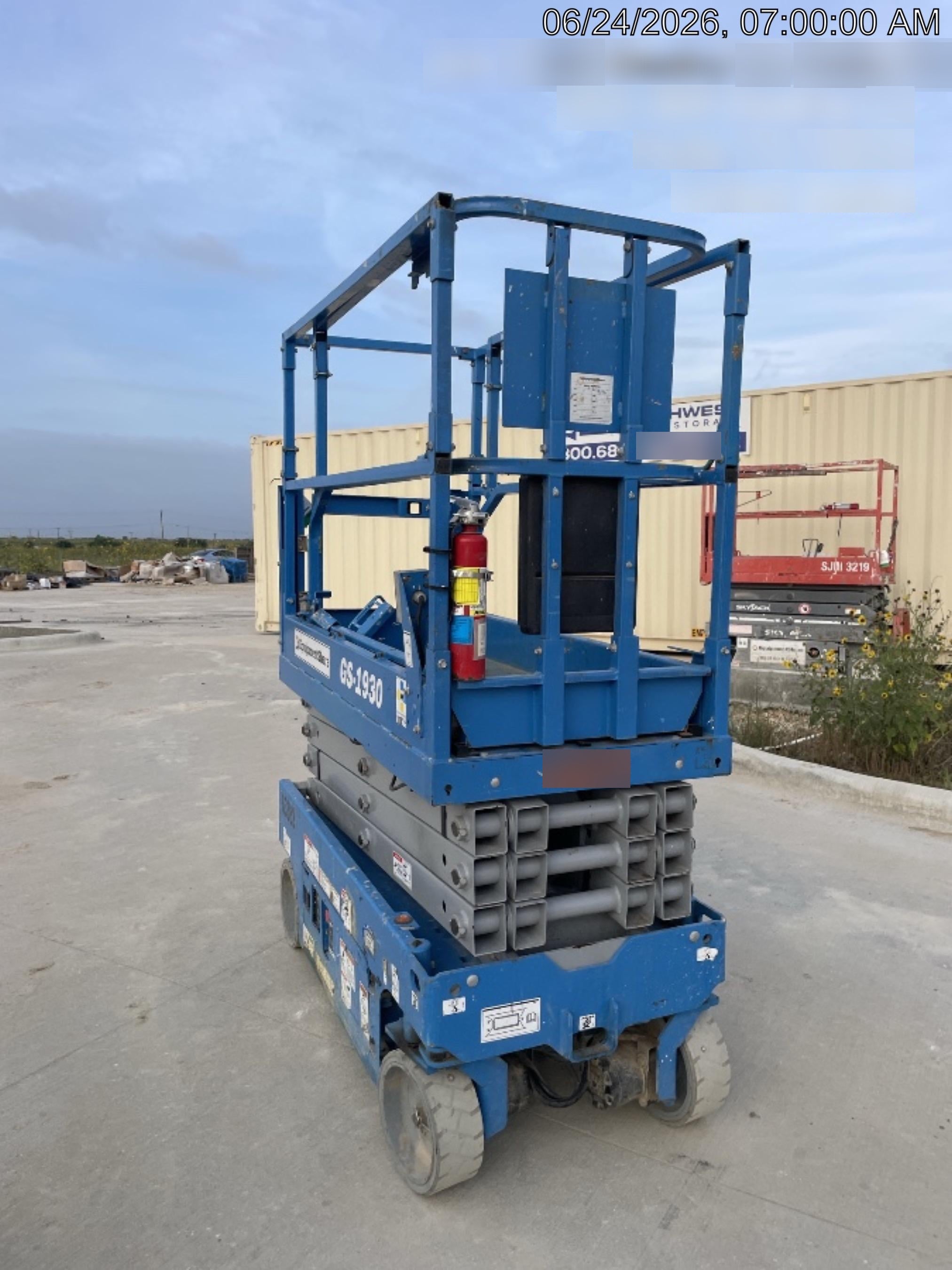 2020 Genie GS-1930 Solid Non Marking Tires, Beacon, Folding rails with half height swing gate