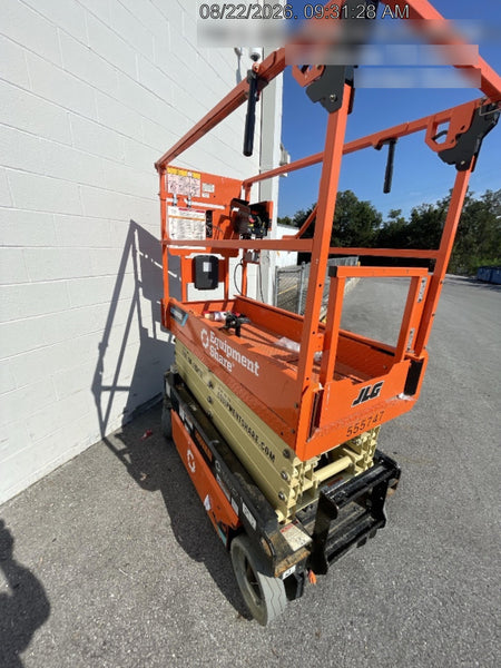 2025 JLG ES1932