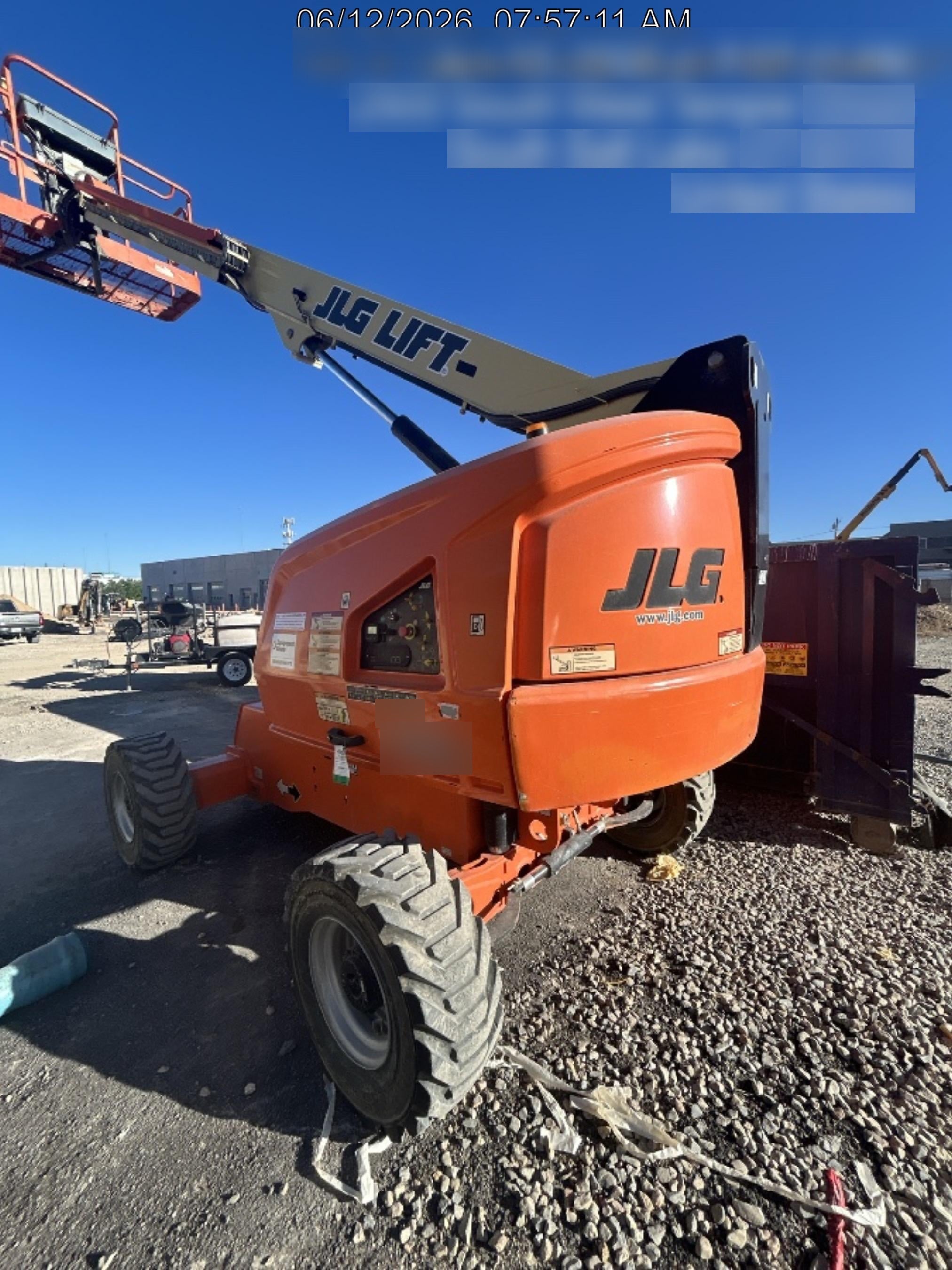 2019 JLG 400S