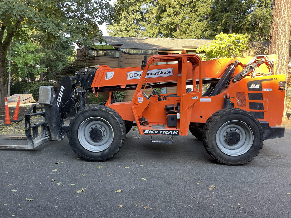 2020 Skytrak 12054 110Hp, Canopy, FF, Work Lights, Beacon, Aux Hydraulics, Back up Alarm, Lifting Eye, ES Decals