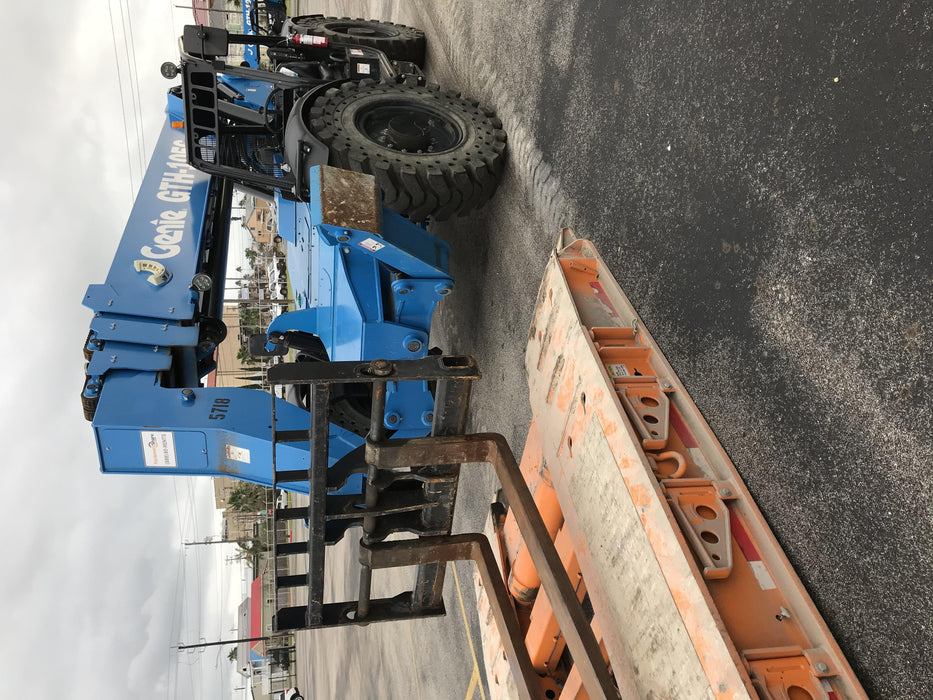 2017 GENIE GTH-1056