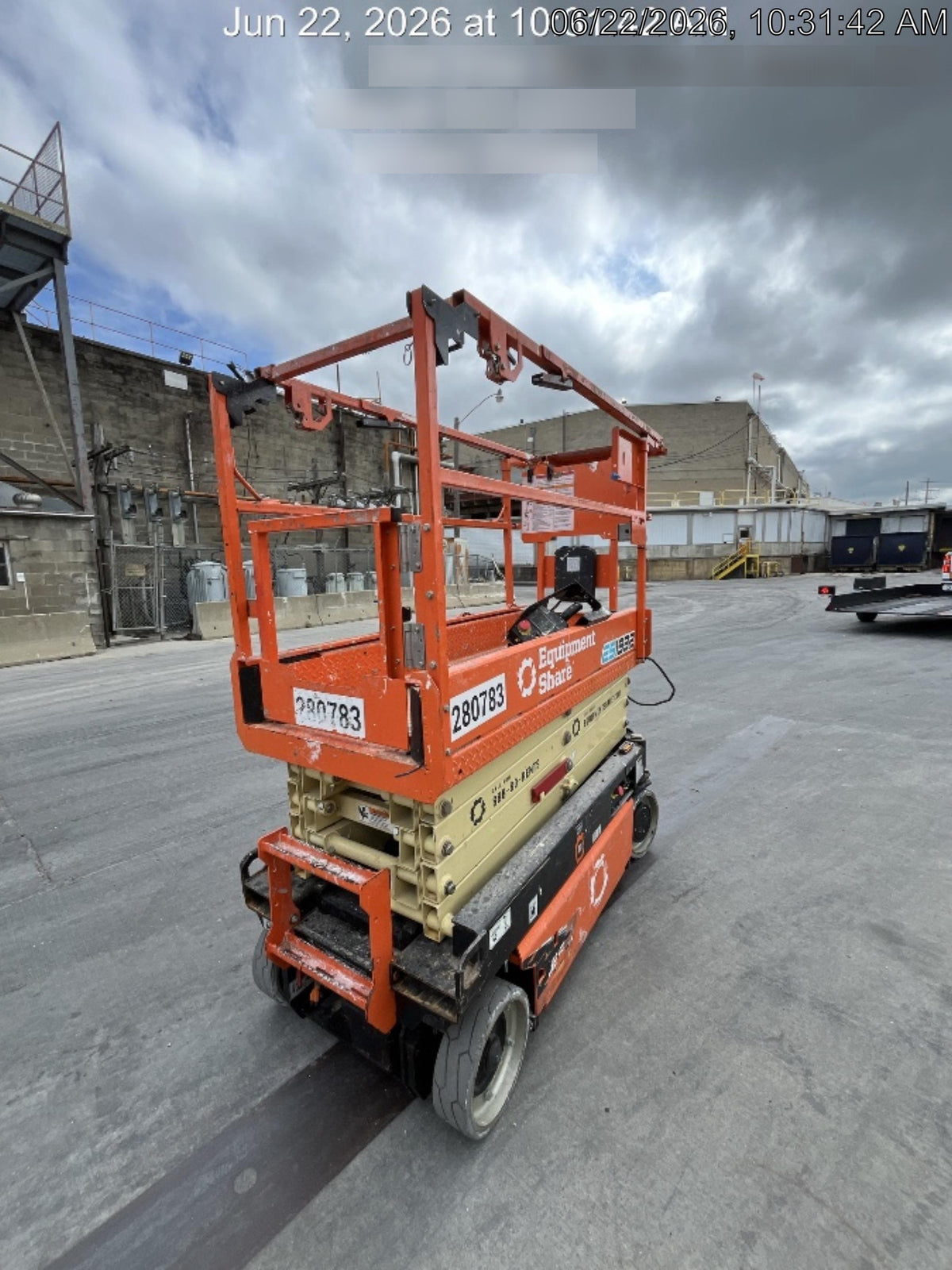 2022 JLG ES1932