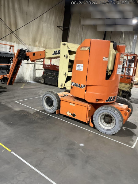 2019 JLG E300AJP