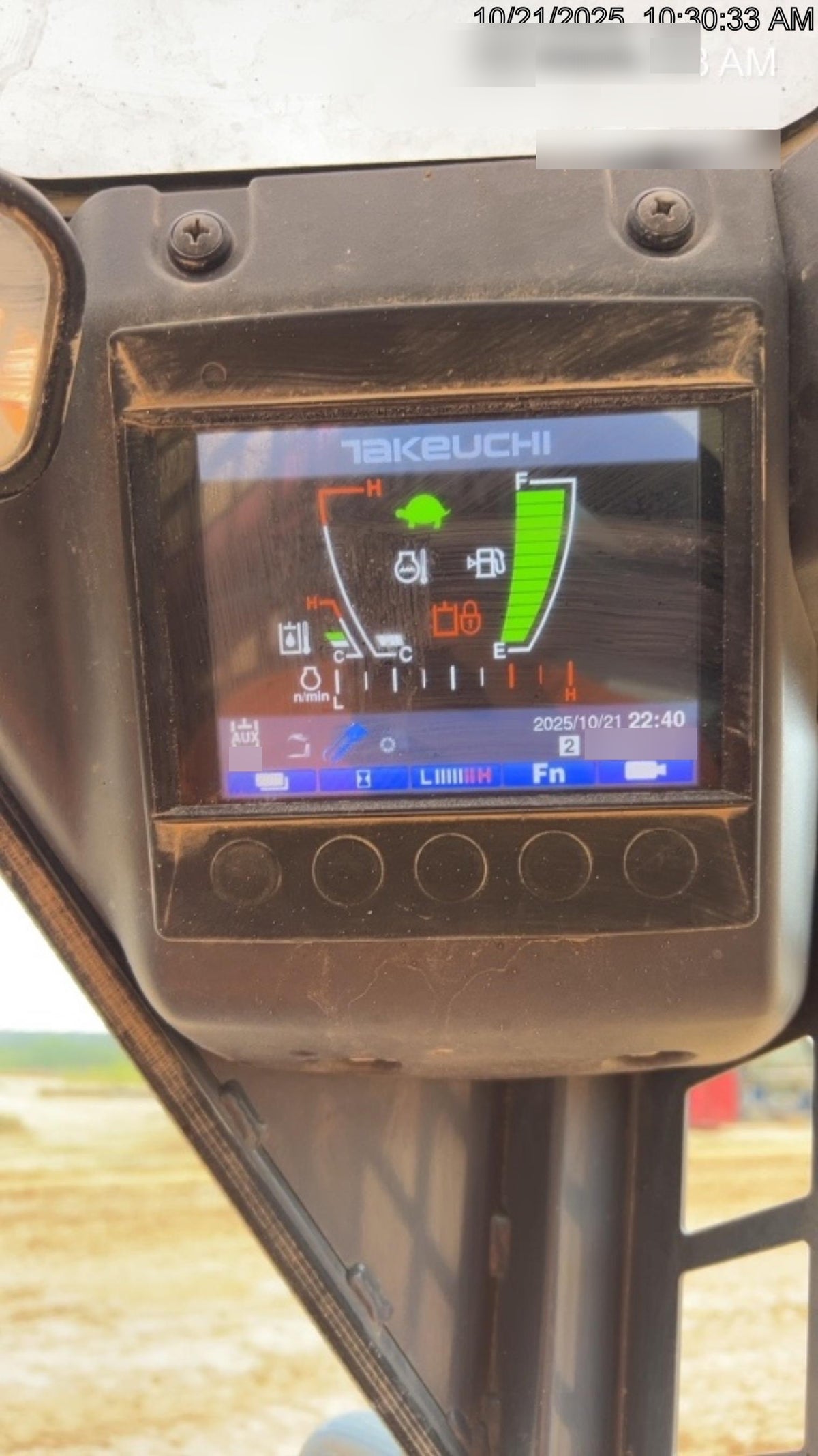 2022 TAKEUCHI TL6R