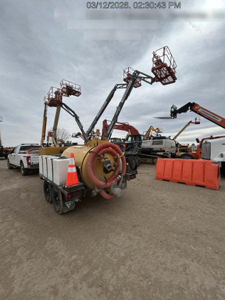 2021 Vac-Tron LP573XDT T4 Koehler Diesel Engine, 500 Gallon Debris Tank, x2 100 Gallon Water Tanks