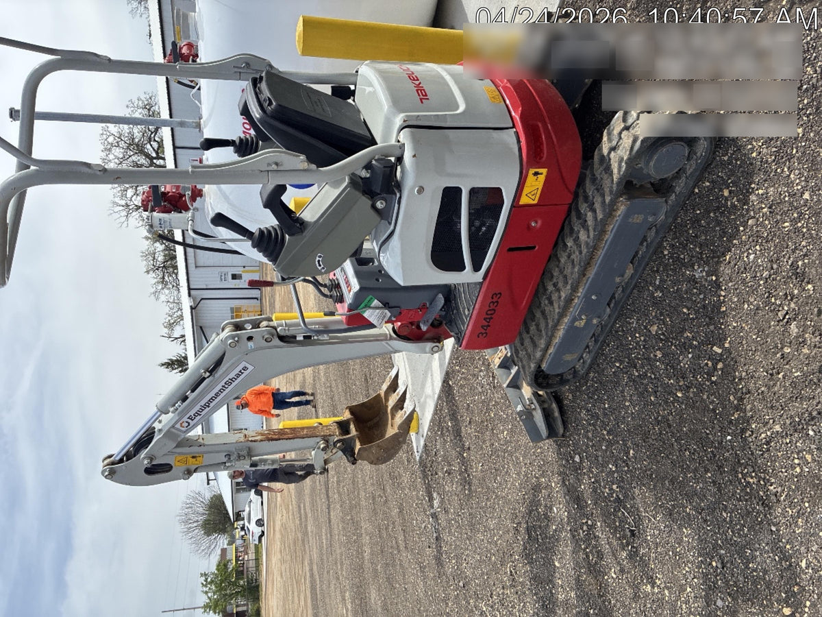 2023 TAKEUCHI TB210R