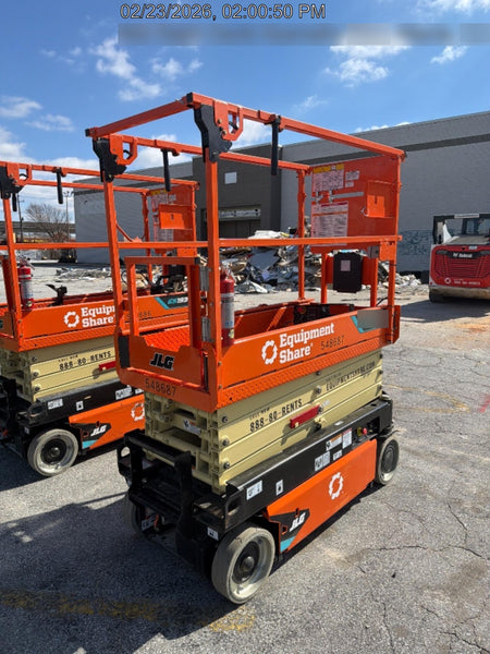 2025 JLG ES1932