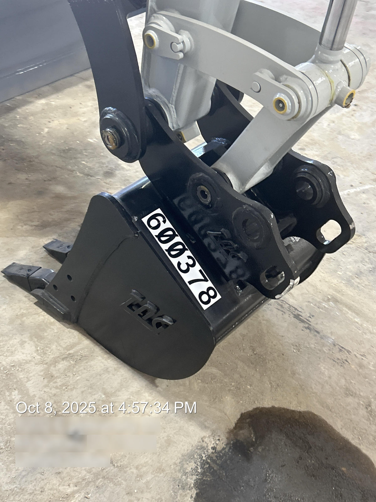 2025 TAKEUCHI 18" HD Bucket - Takeuchi