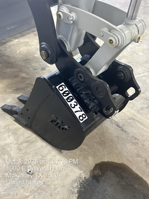 2025 TAKEUCHI 18" HD Bucket - Takeuchi