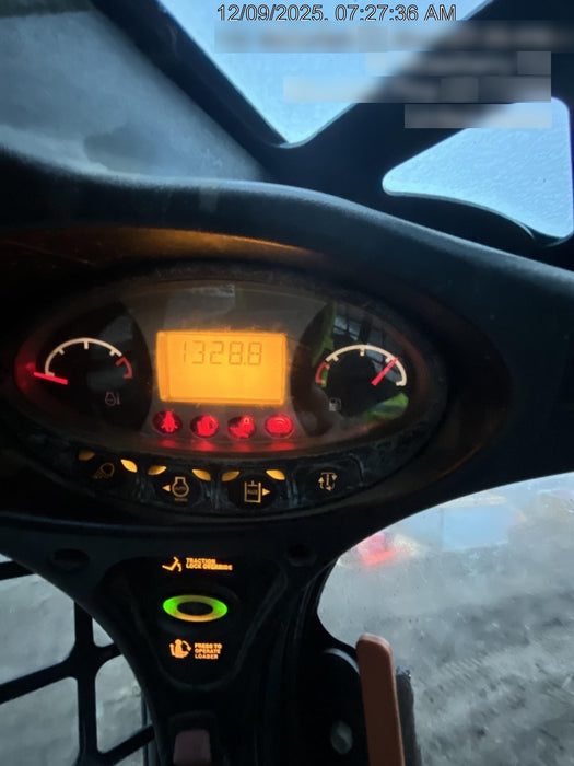 2020 Bobcat T740 74Hp T4, Cab/Heat/Air, Selectable Joystick Controls, Aux Hydraulics, Backup Alarm, P29 Performance Package, Rubber Tracks, Auto Ride Control, Reversing Fan, 7-Pin Attachment Control Kit