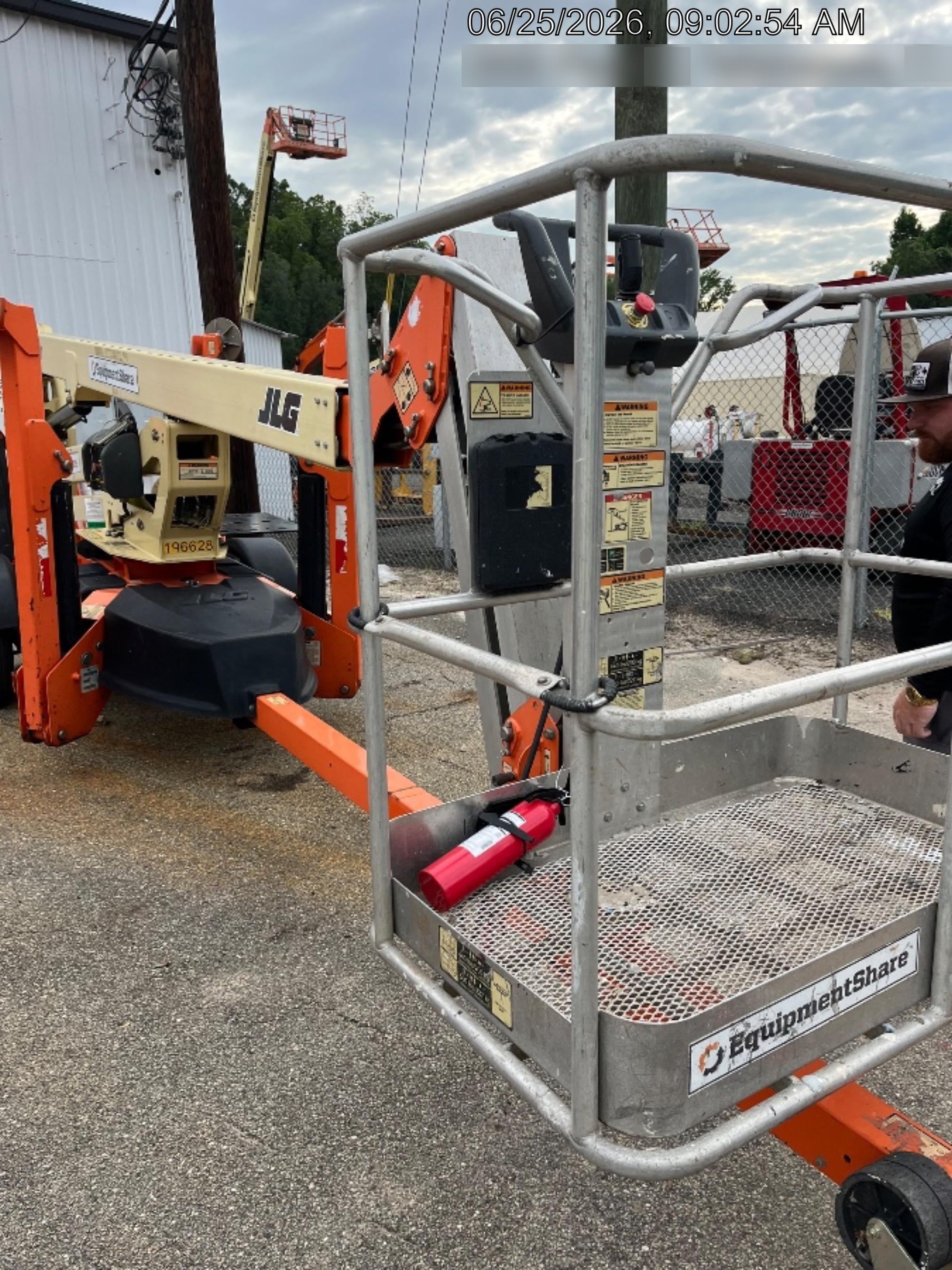 2021 JLG T500J