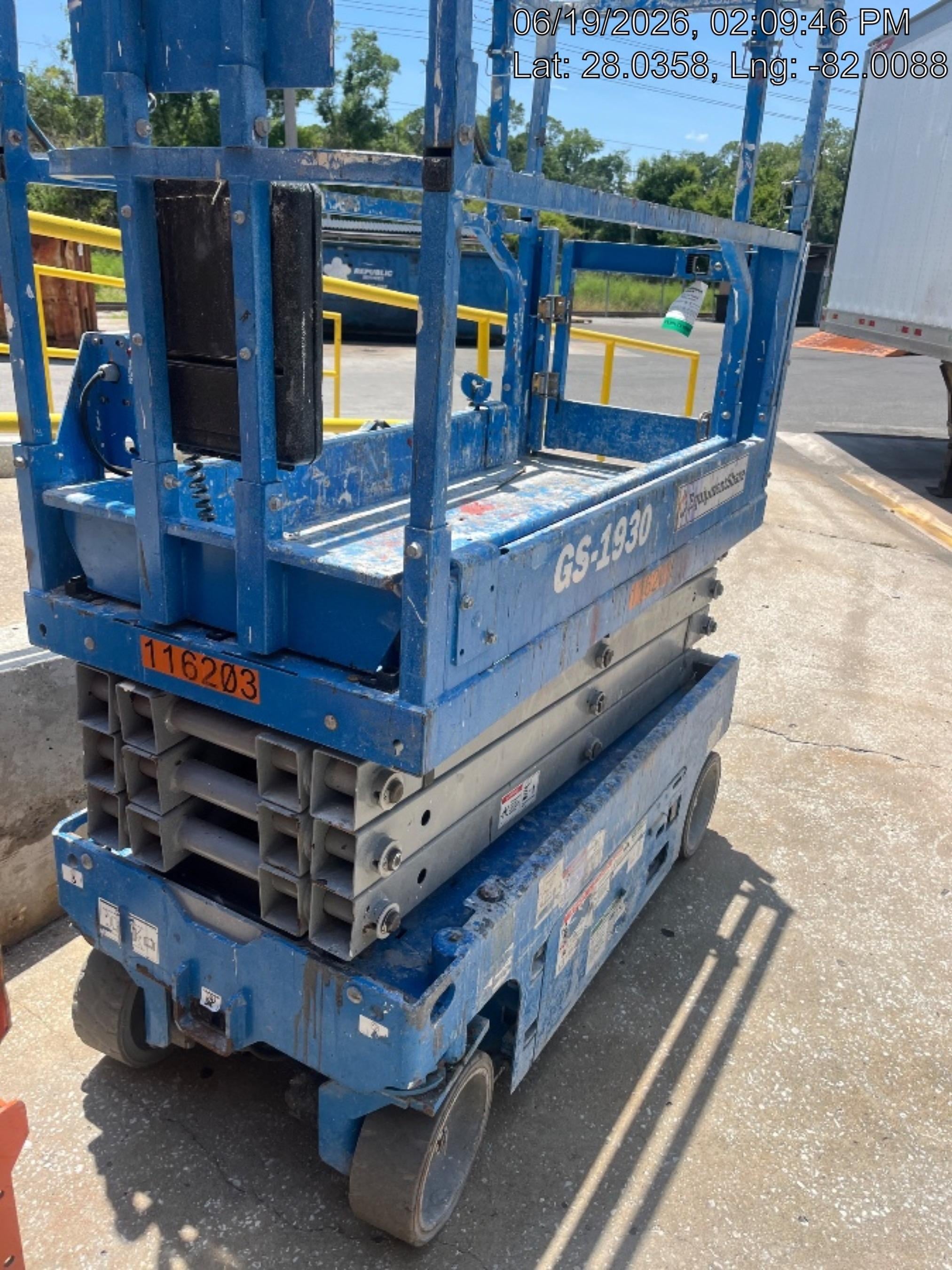 2020 Genie GS-1930 Solid Non Marking Tires, Beacon, Folding rails with half height swing gate
