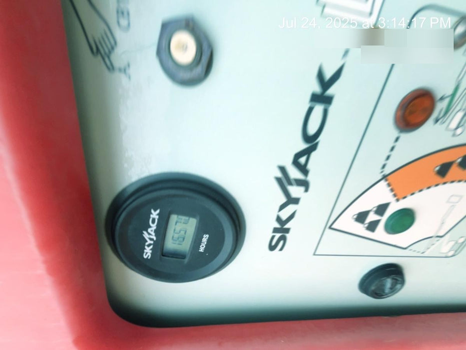 2018 Skyjack SJ85 AJ SJ85 AJ, FF Tires, WRDY Generator, Beacon