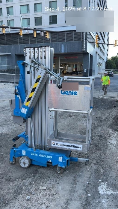 2020 GENIE AWP-30S