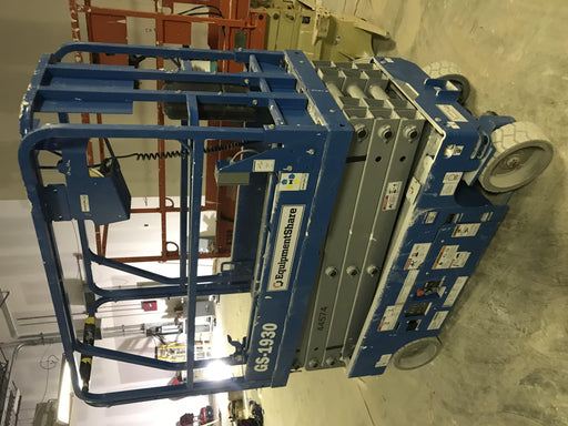 2019 Genie GS-1930 Fixed rails with chain Entry