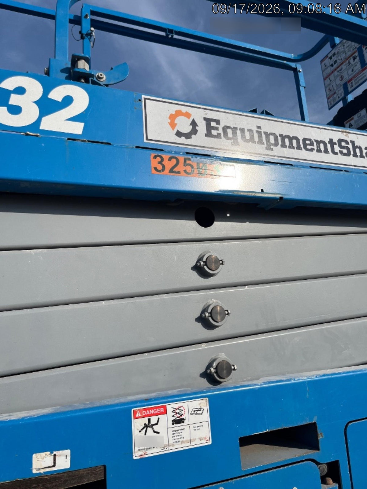 2023 GENIE GS-2632