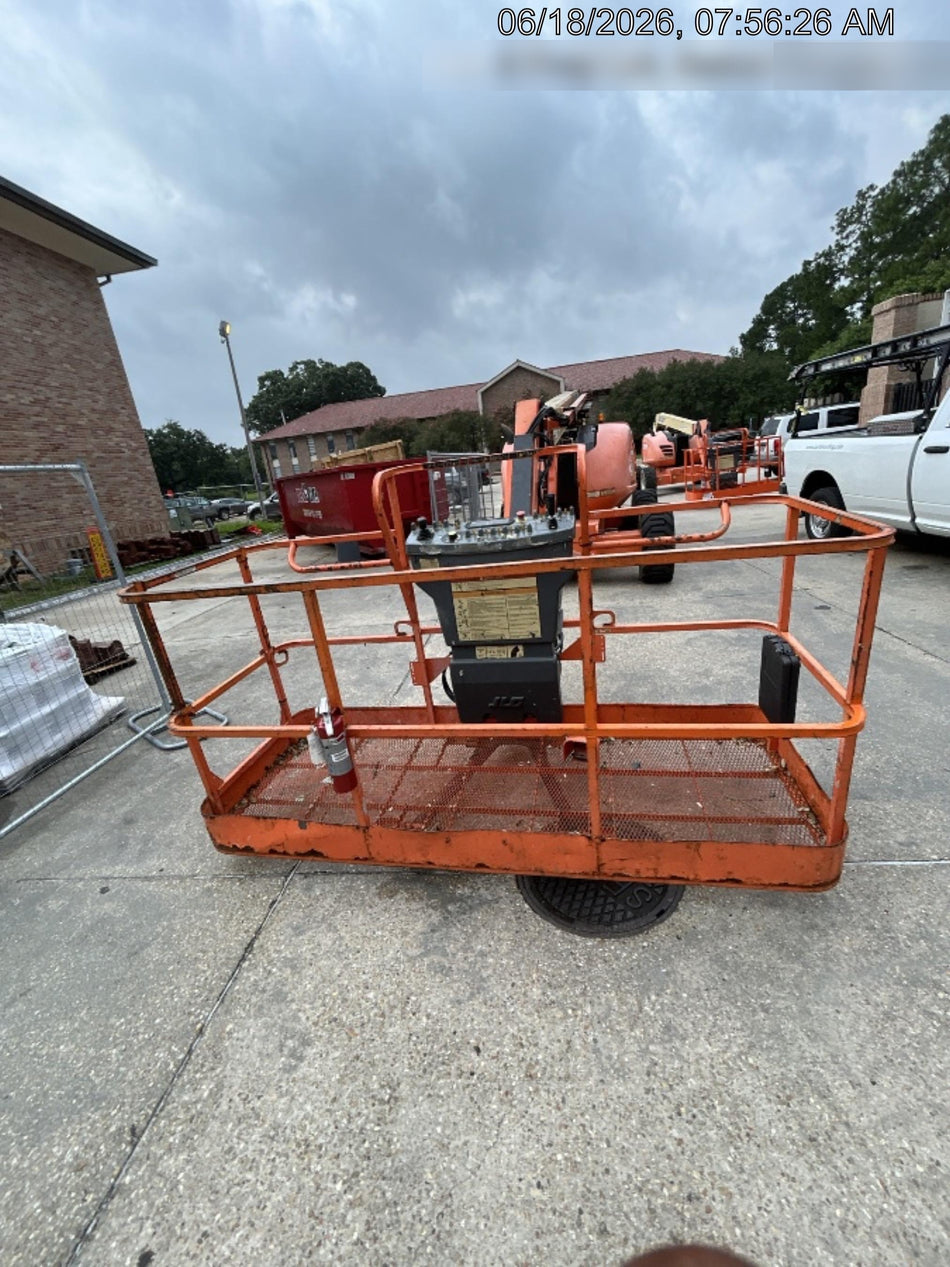 2019 JLG 600AJ