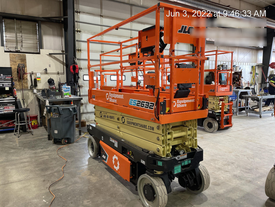 2022 JLG ES2632