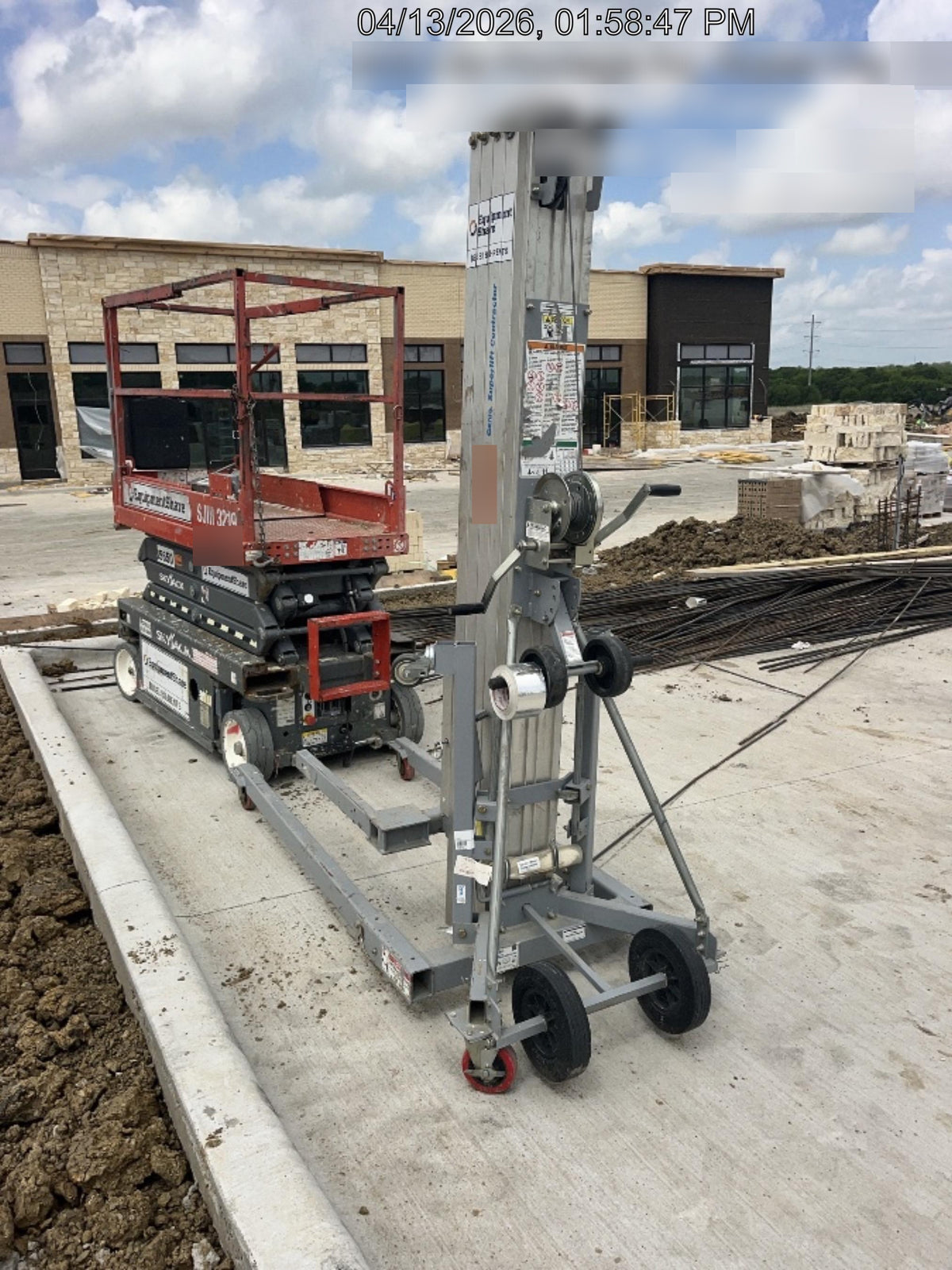 2020 GENIE SLC-24