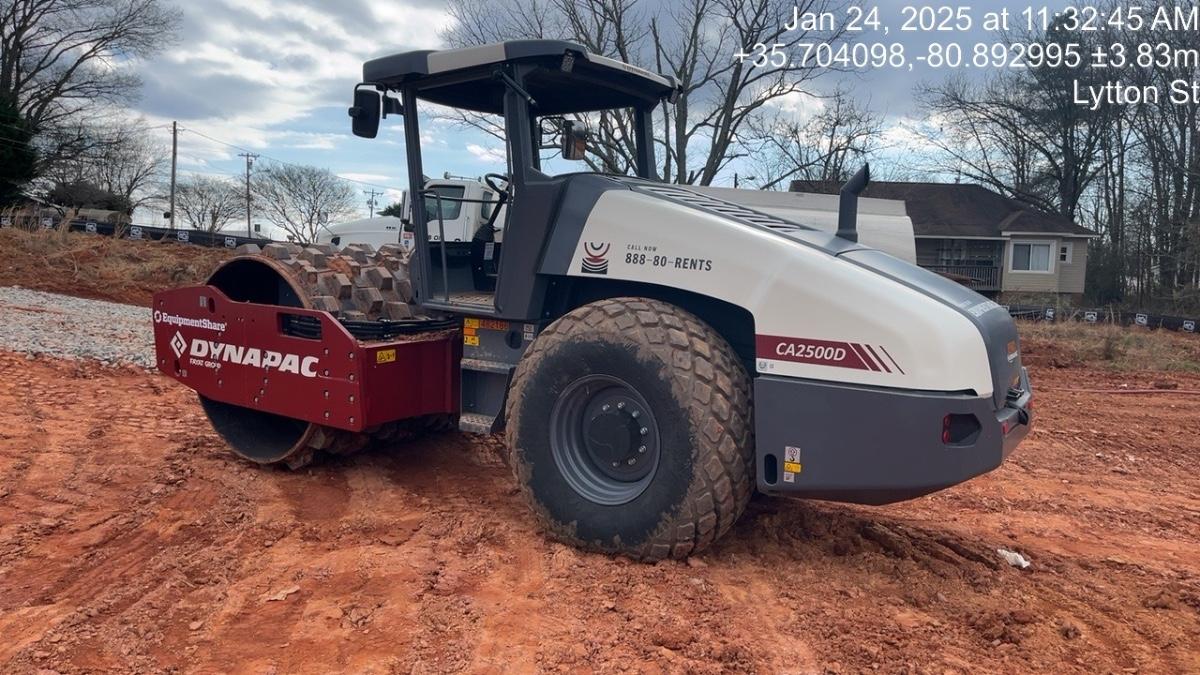 2024 DYNAPAC CA2500D