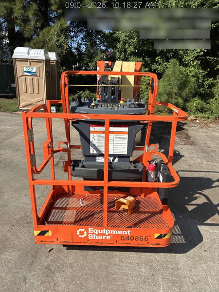 2025 JLG E300AJP