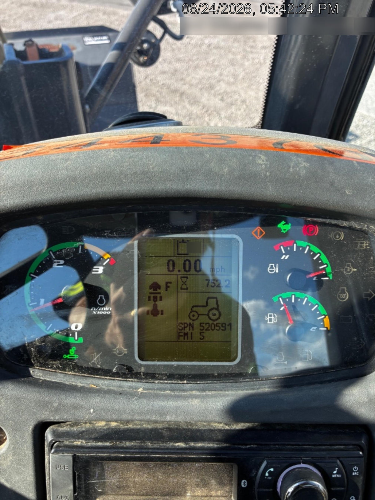 2023 CASE 121F
