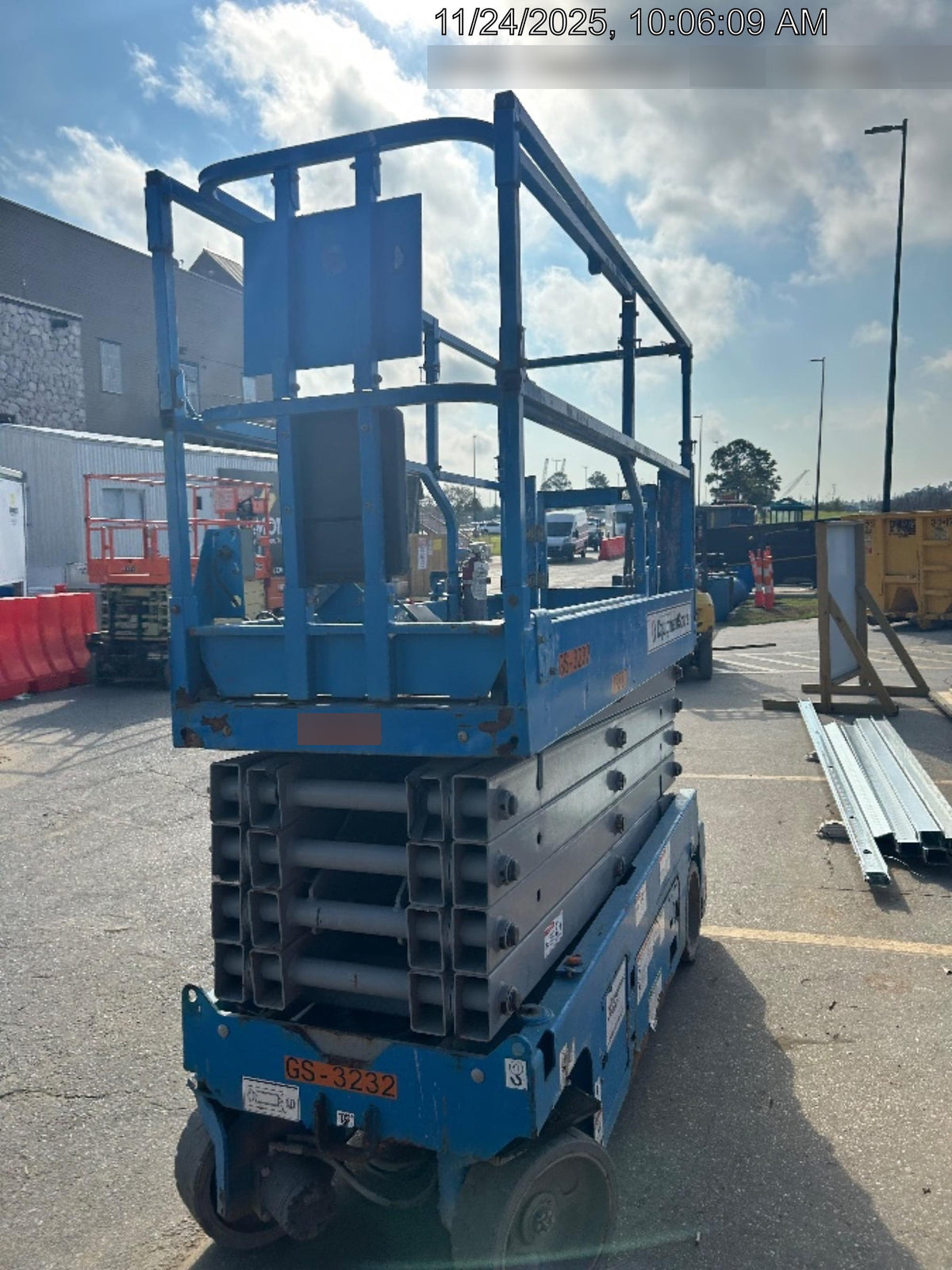 2018 GENIE GS-3232