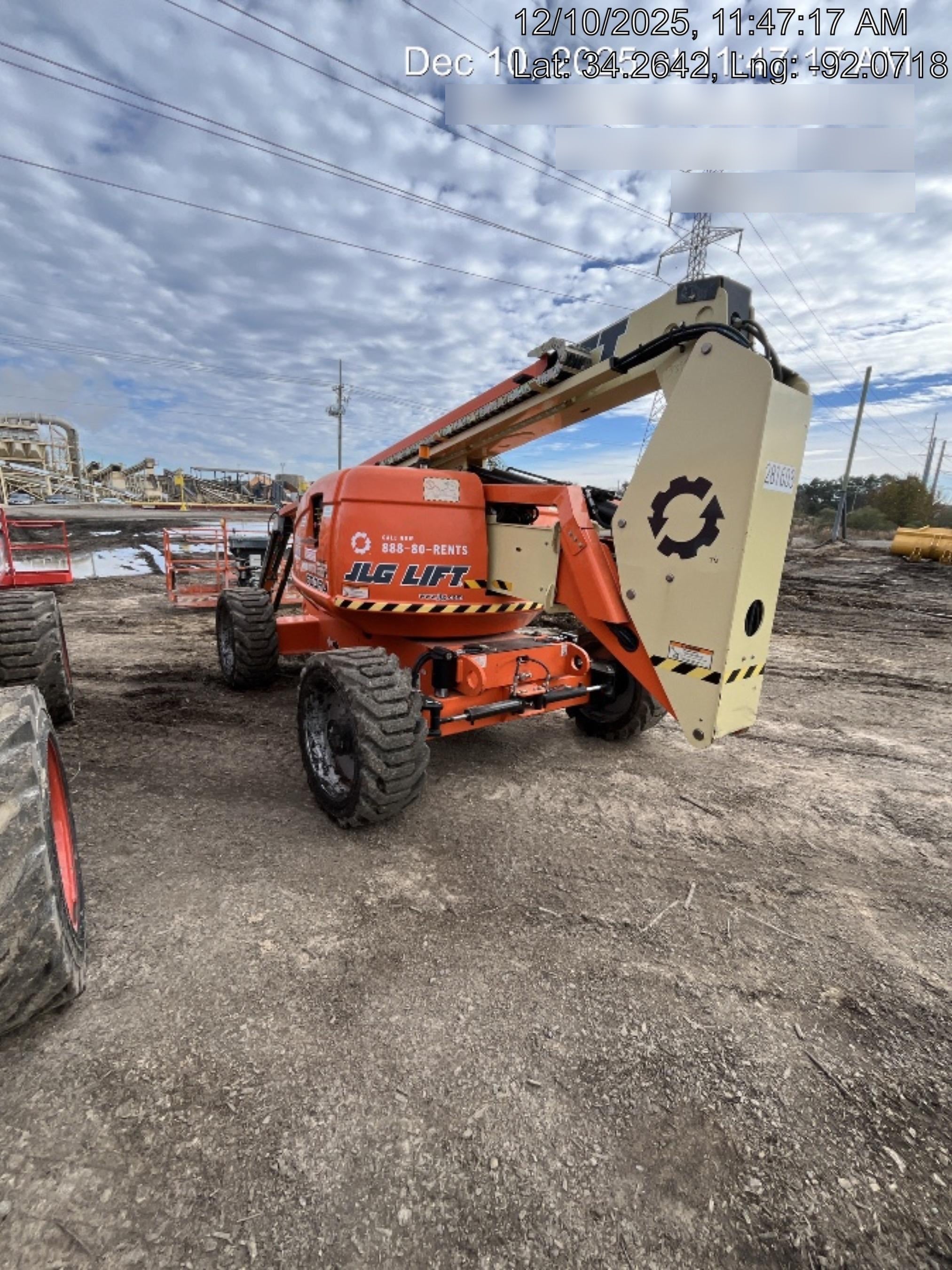 2022 JLG 600AJ