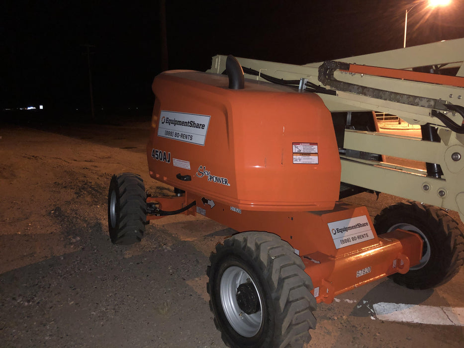 2019 JLG 450AJ