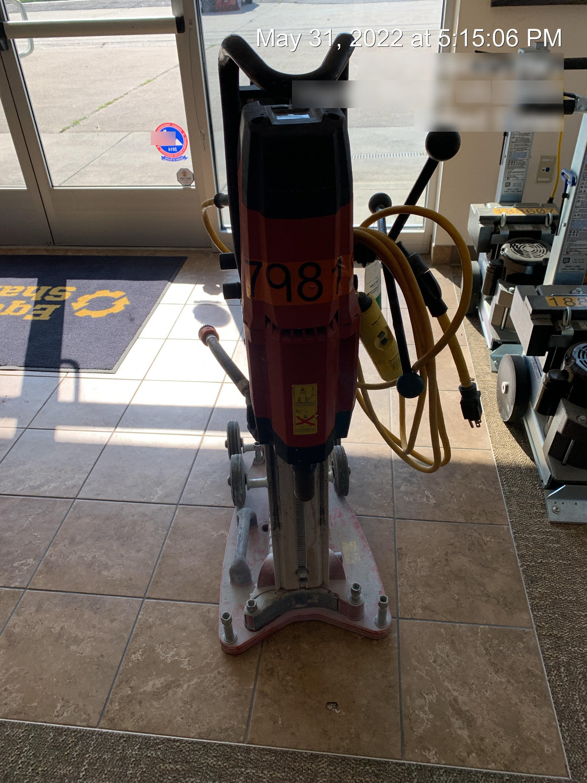 2020 HILTI DD250E