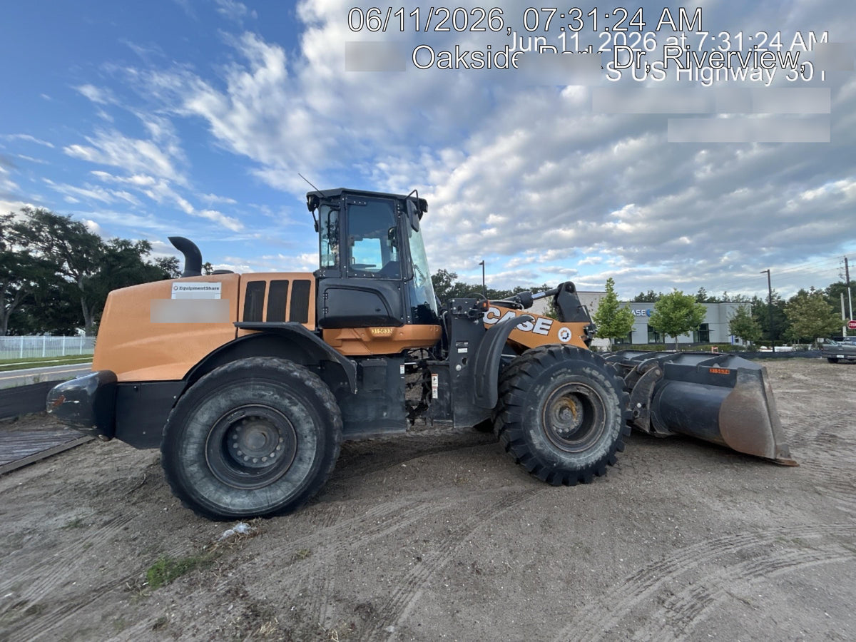 2023 CASE 821G