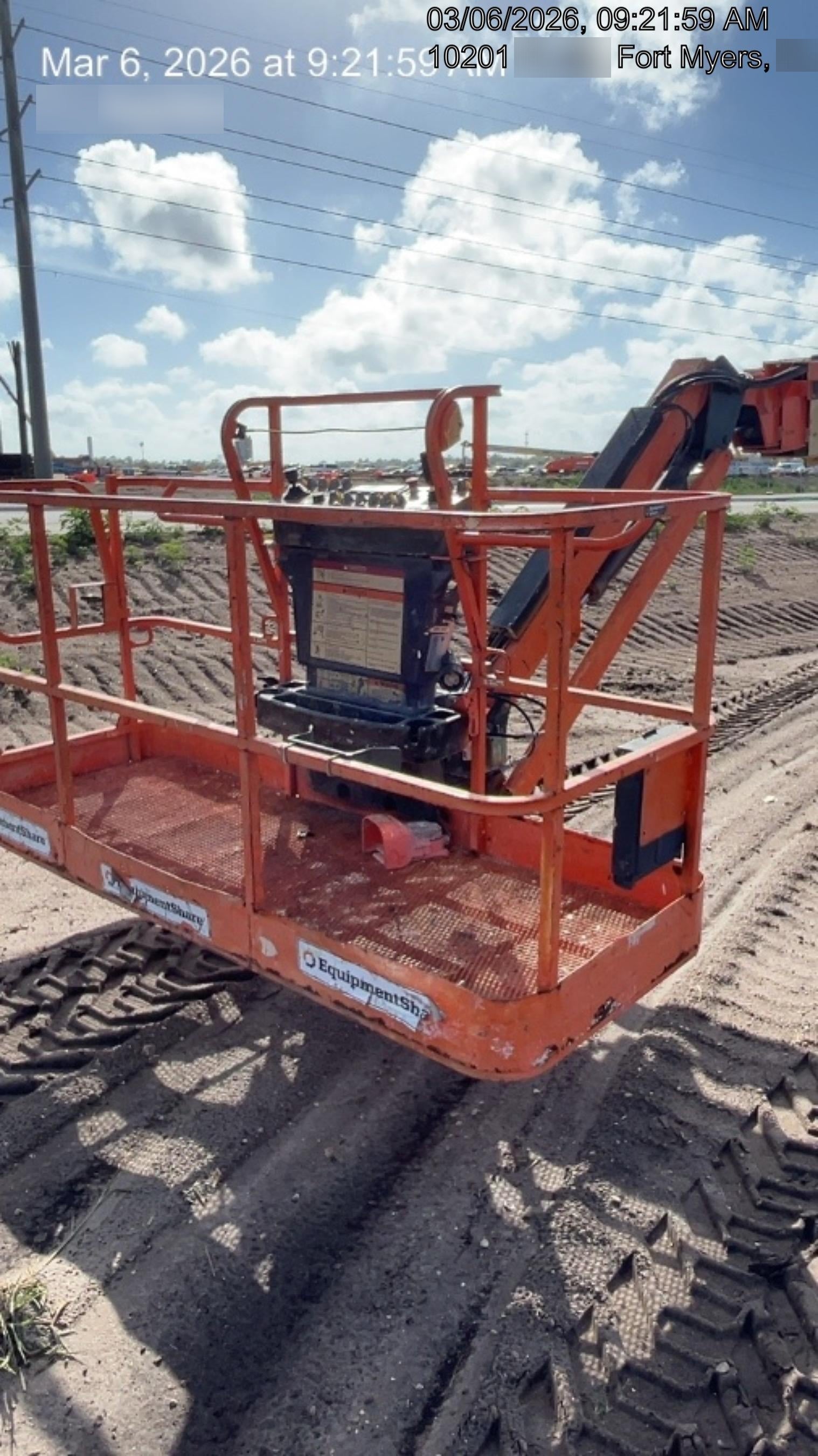 2020 JLG 860SJ