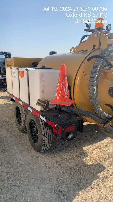 2023 VAC-TRON LP573XDT