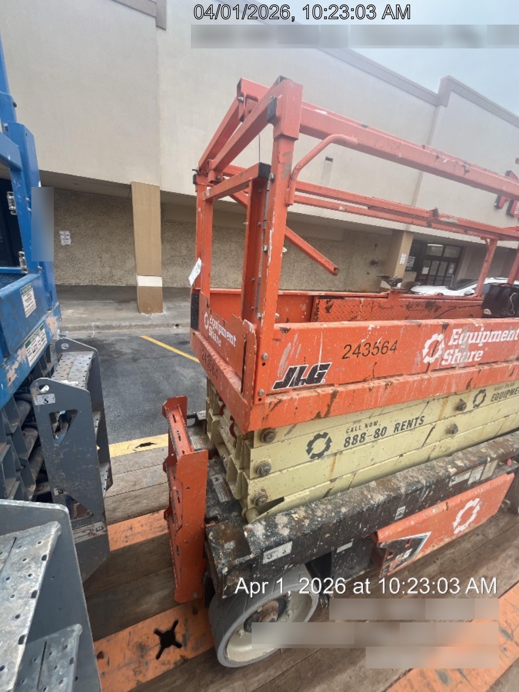 2022 JLG ES2632